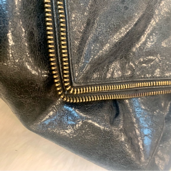 Matt & Mat Black Vegan Leather Zippered Bag Purse - Picture 7 of 9